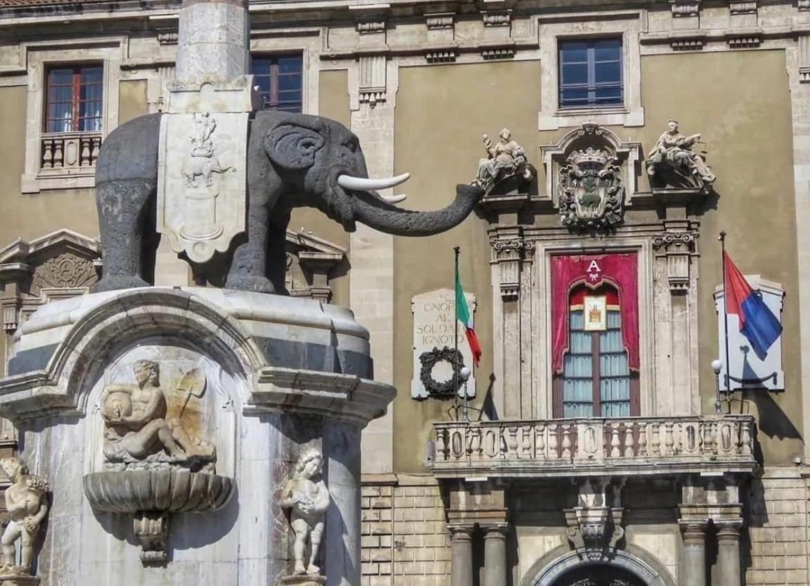 Central House Catania Historic Center Catânia Exterior foto